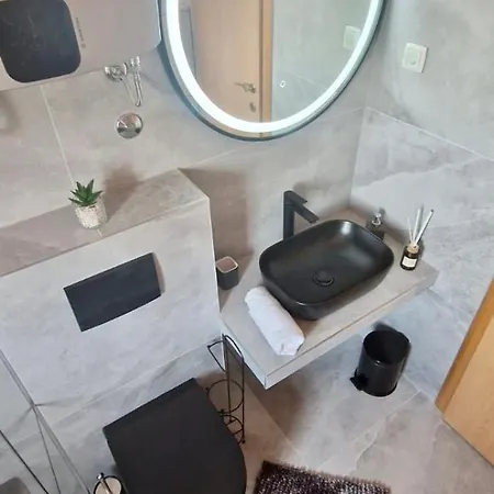Ivan Apartment *